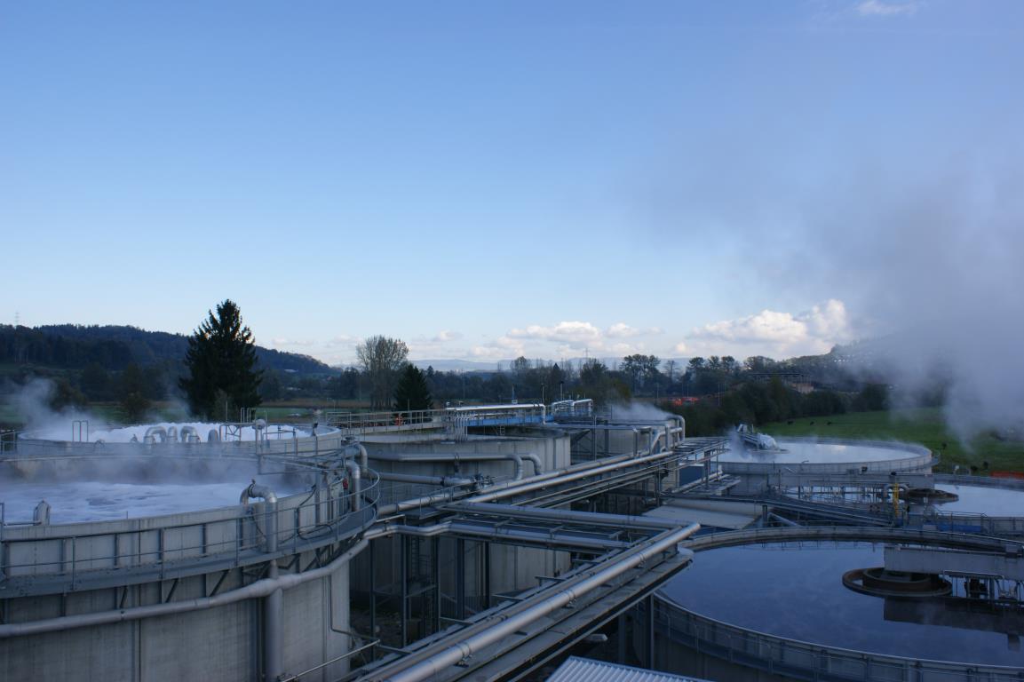 瑞士佩倫的紙廠 / 處理水量 23,520 m³/d.